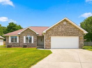 308 S Ivy Wood Dr, Muncie, IN 47304