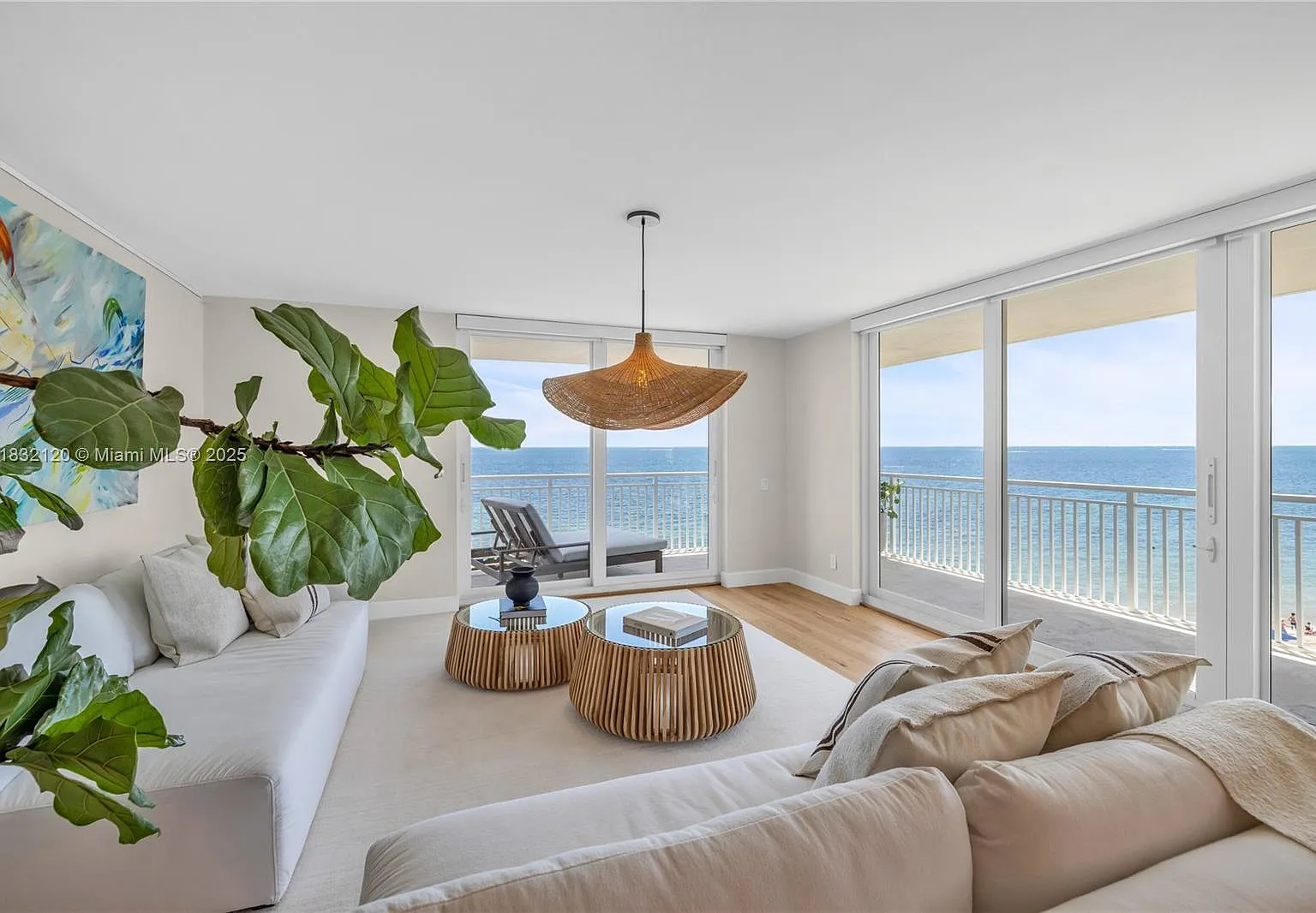 Sands Of Key Biscayne Con — Photo 1