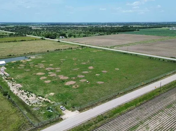 Roesler Rd, Needville, TX 77461