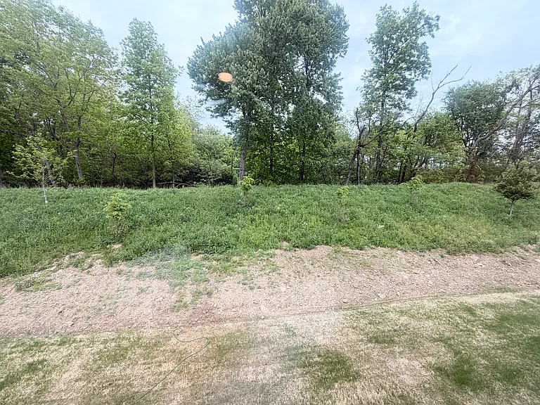 143 Scotland Ln — Photo 22