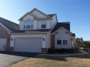 34 Twickenham Ct, Algonquin, IL 60102