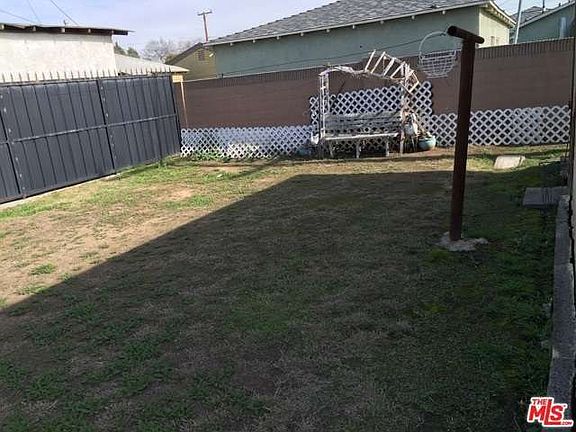 3rd image of 2106 N Dern Ave