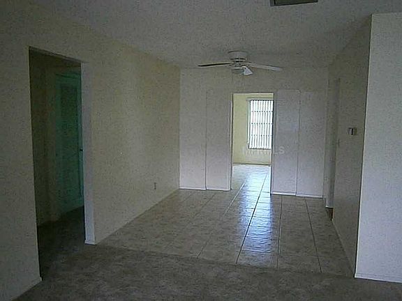 4th image of 9600 41st Way N