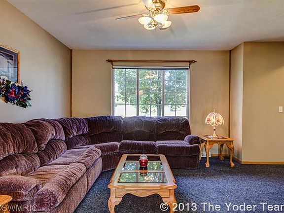 3rd image of 390 Tallgrass Dr NE