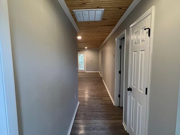 3rd image of 42 Garden Villa Dr