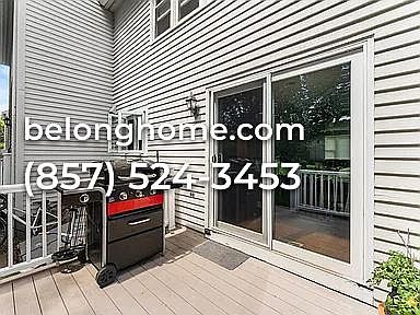 4th image of 632 Washington St