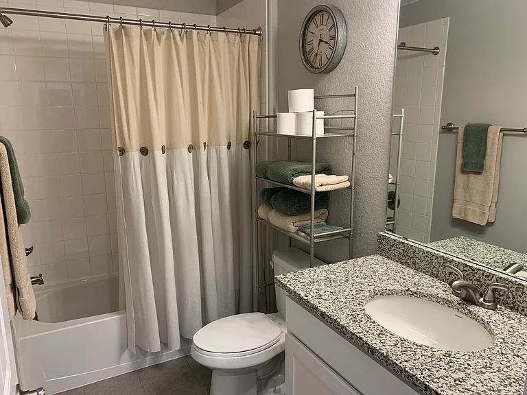 1572 Castle Creek Cir — Photo 8