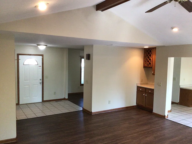 722 Justin Ct — Photo 6