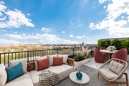 11 Ocean Pkwy Photo 1