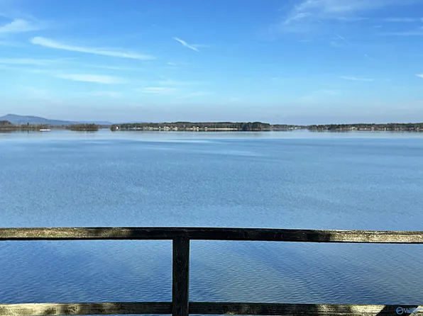 8 County Road 519, Centre, AL 35960