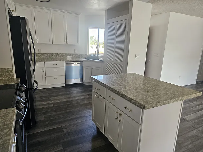 98-943 Moanalua Rd #1701AIEA — Photo 4