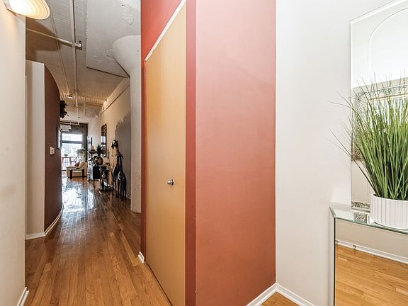 3rd image of 1530 S State St APT 610