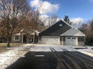 6310 Oakbury Dr, Wisconsin Rapids, WI 54494