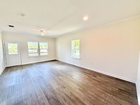 4th image of 4861 Catalina Dr