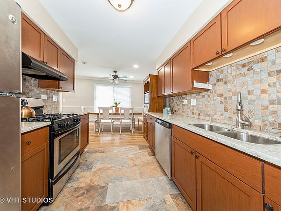 4th image of 7905 Knottingham Cir APT B