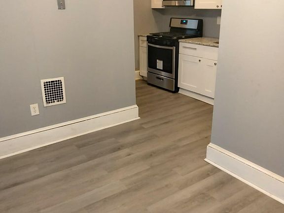 4th image of 4326 N 15th St #1