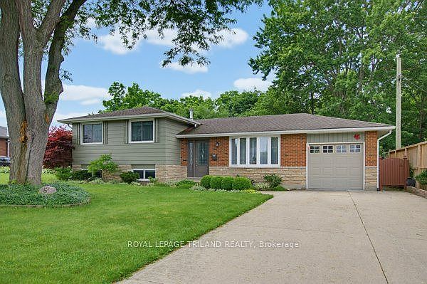 1st image of 5 Warren Cres