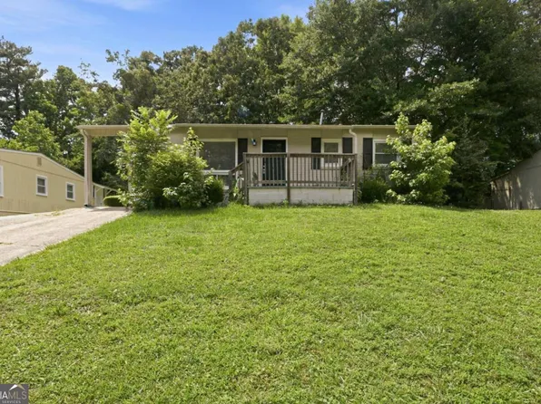 836 Amber Pl NW, Atlanta, GA 30331