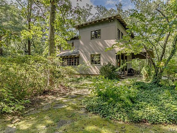 4th image of 11020 Oak Bluff Dr