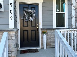 2909 Macbeth Ln, Apex, NC 27502