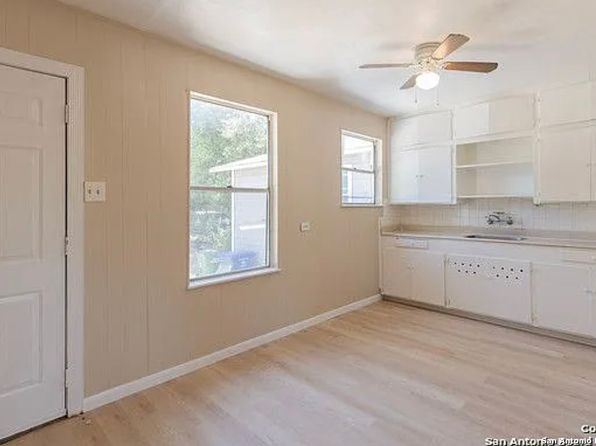 san-antonio-texas-169069939 picture