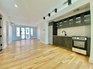 2 N Henry St #4F, Brooklyn, NY 11222
