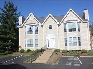 1626 Whispering Creek Dr APT D, Ballwin, MO