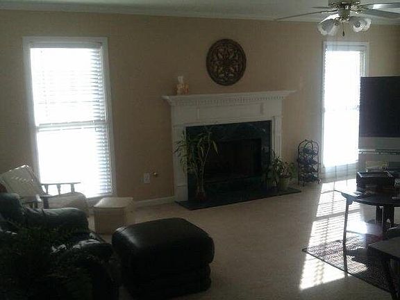 3rd image of 3120 Scenic Brook Dr SW