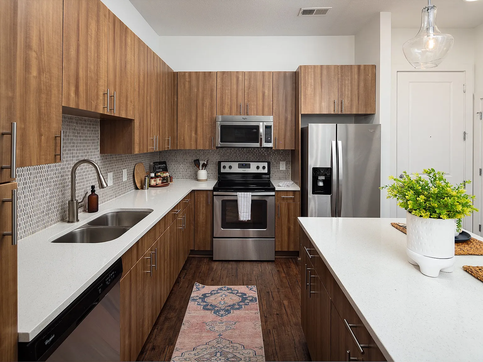 Arlo Decatur Apartments — Photo 3