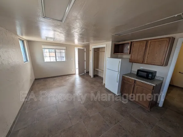 502 W State Route 66 #66-3, Moriarty, NM 87035