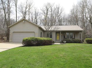 395 Old Coach Ln, Salem, OH 44460