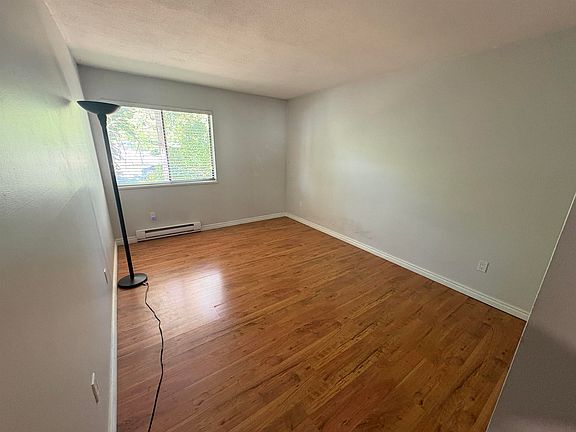 5th image of 9682 134th St #206