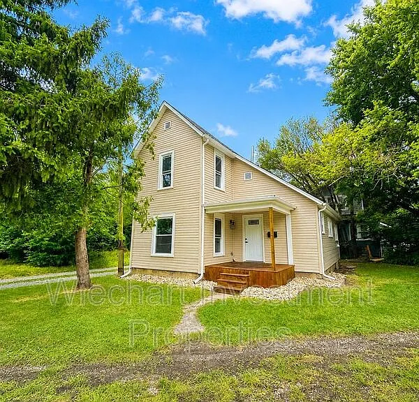 514 N Shore Dr — Photo 1