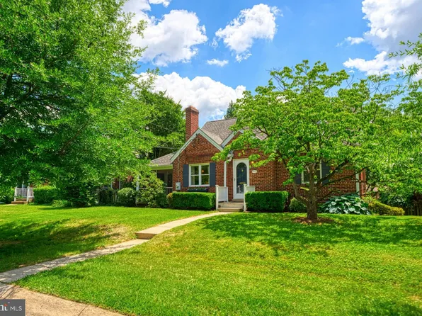 9925 Markham St, Silver Spring, MD 20901