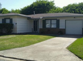 19 Lyncrest Dr, Galveston, TX 77550