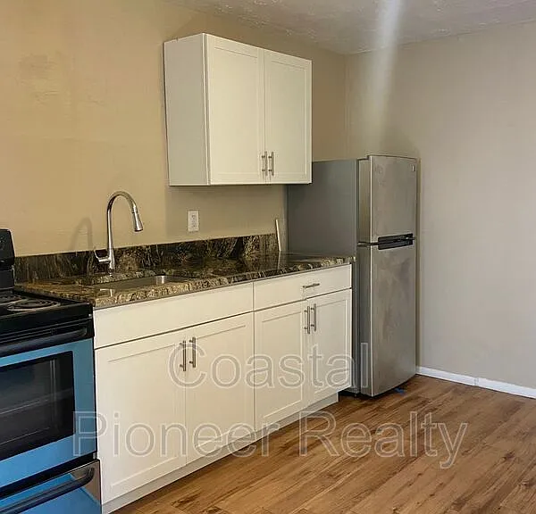 2531 W Cherry St #D — Photo 4
