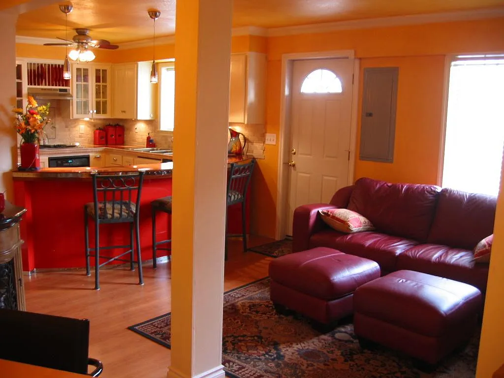 1 bed, 1.5 bath, 2400 sqft, $2,750 — Photo 4