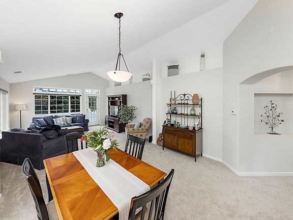 5th image of 32902 Fowler Cir #32902