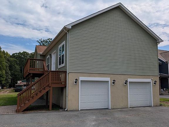 2nd image of 33225 Parker House Rd