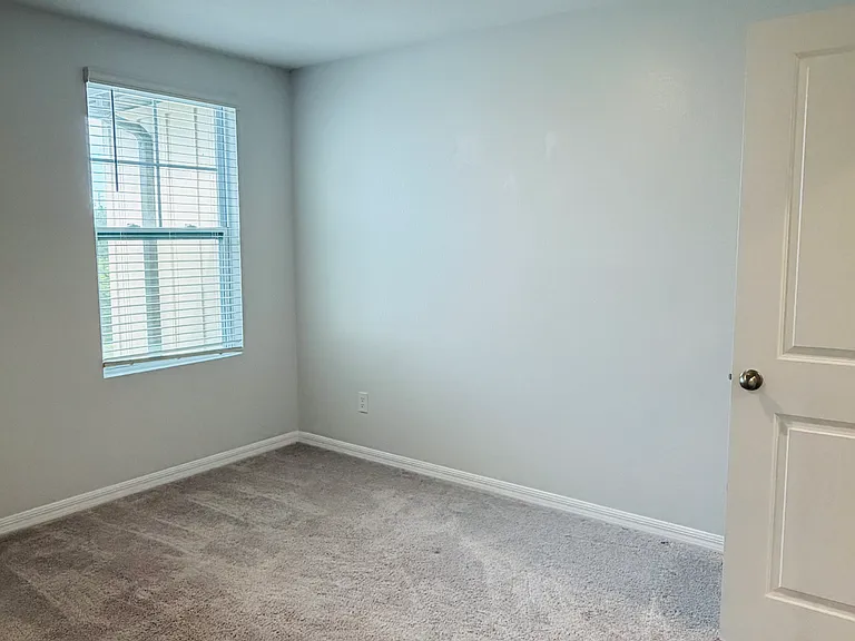 1838 Sanibel Dr — Photo 22