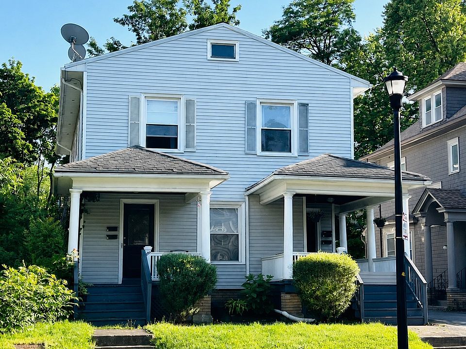 1st image of 397-399 University Ave #2