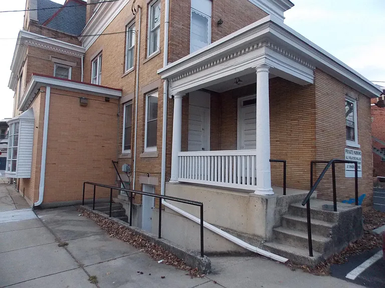 201 N Hanover St #5 — Photo 1