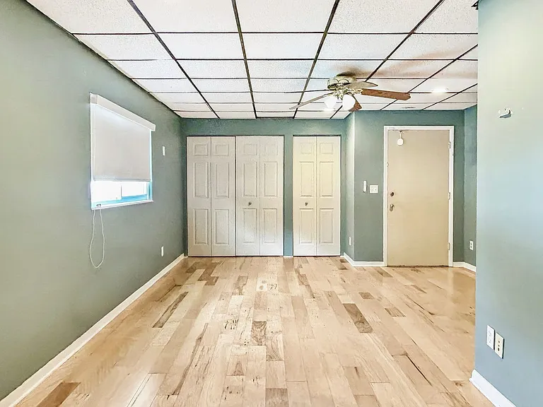 10904 Temple Ave — Photo 8