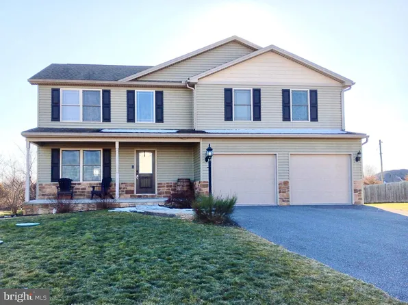 6100 Betteker Ln, Saint Thomas, PA 17252