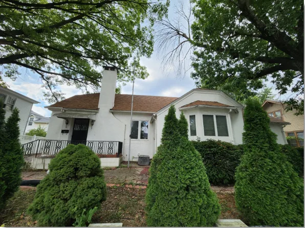 1601 Division St, Burlington, IA 52601