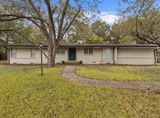 208 Wildwood Ln, Kilgore, TX 75662