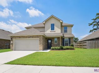 11323 Legacy Oaks Ln, Gonzales, LA 70737