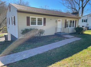 525 Cedar Valley Rd, Bristol, TN 37620