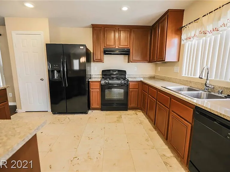 6689 Pheasant Moon St — Photo 7