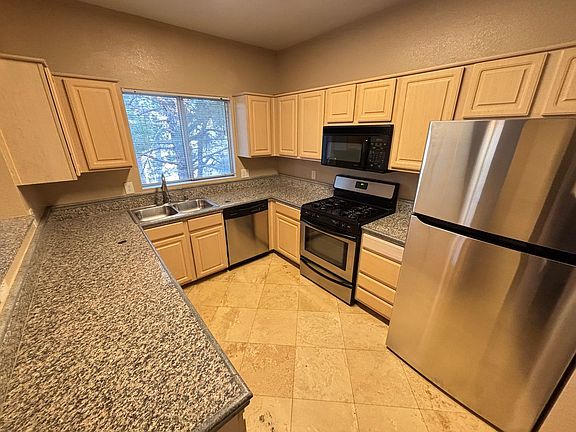3rd image of 5250 S Rainbow Blvd Unit 2040